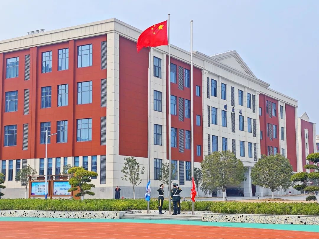武汉三新高级技工学校